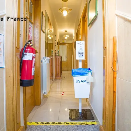 Albergue De Peregrinos Ultreia Et Suseia 旅馆 *