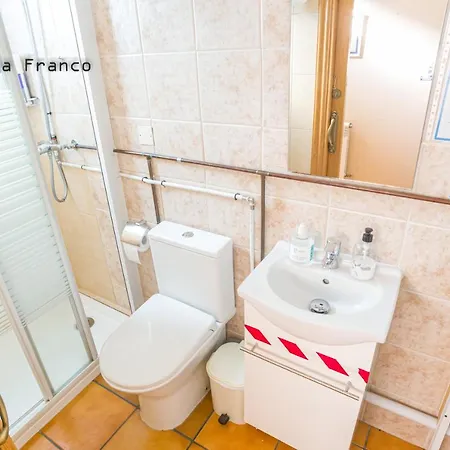 Albergue De Peregrinos Ultreia Et Suseia Hostal