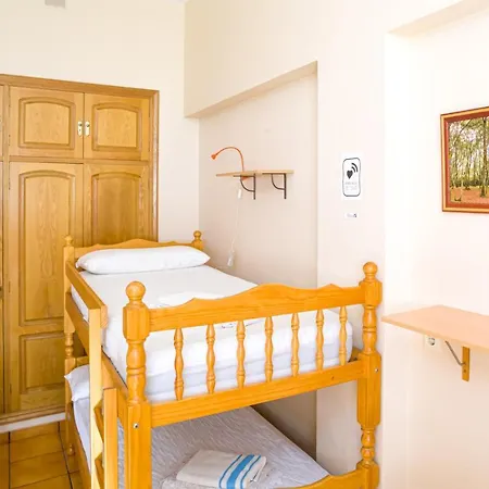 Hostel Albergue De Peregrinos Ultreia Et Suseia Sigueiro