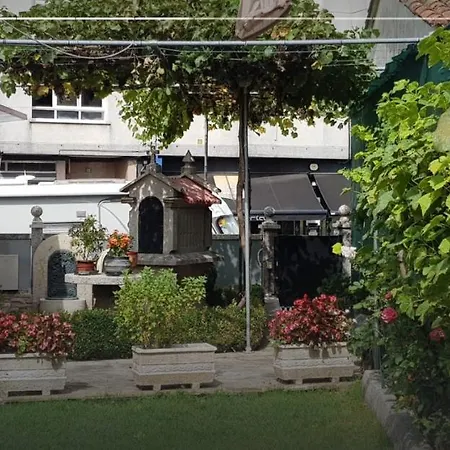 Albergue De Peregrinos Ultreia Et Suseia *