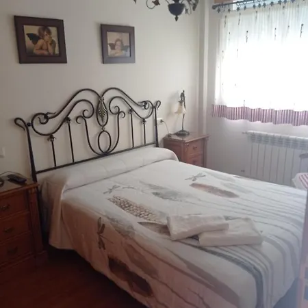 Albergue De Peregrinos Ultreia Et Suseia Vandrerhjem *