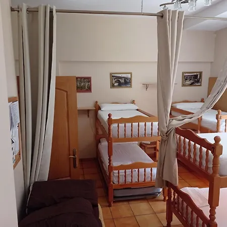 Albergue De Peregrinos Ultreia Et Suseia Hostel Sigueiro