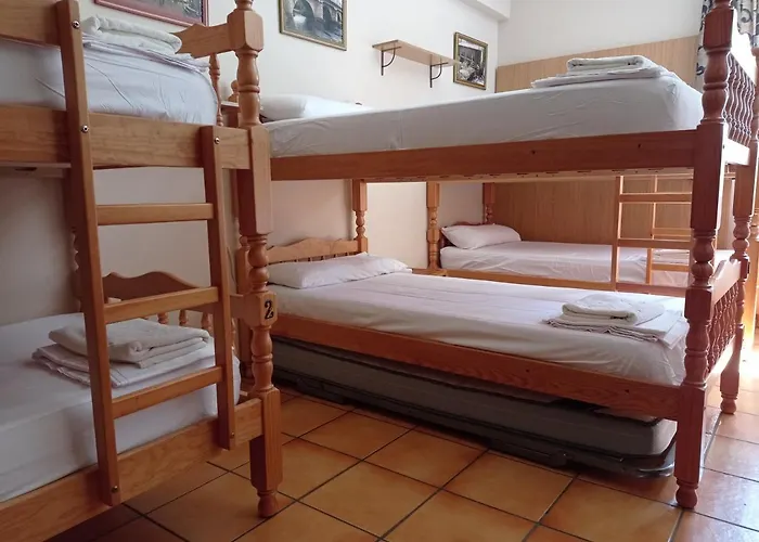 Albergue De Peregrinos Ultreia Et Suseia Vandrarhem Sigueiro